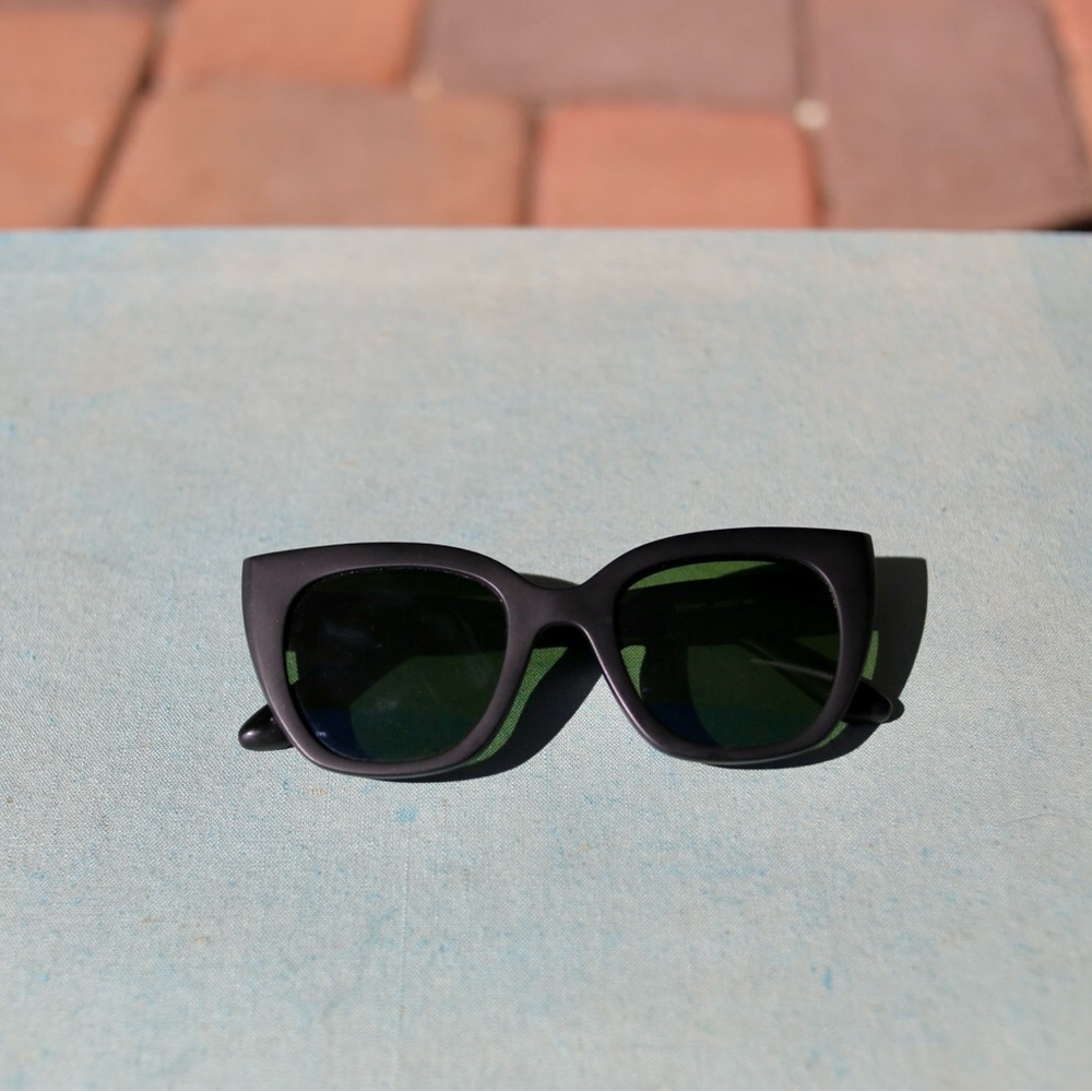 Toms oversized Cat Eye Sunglasses